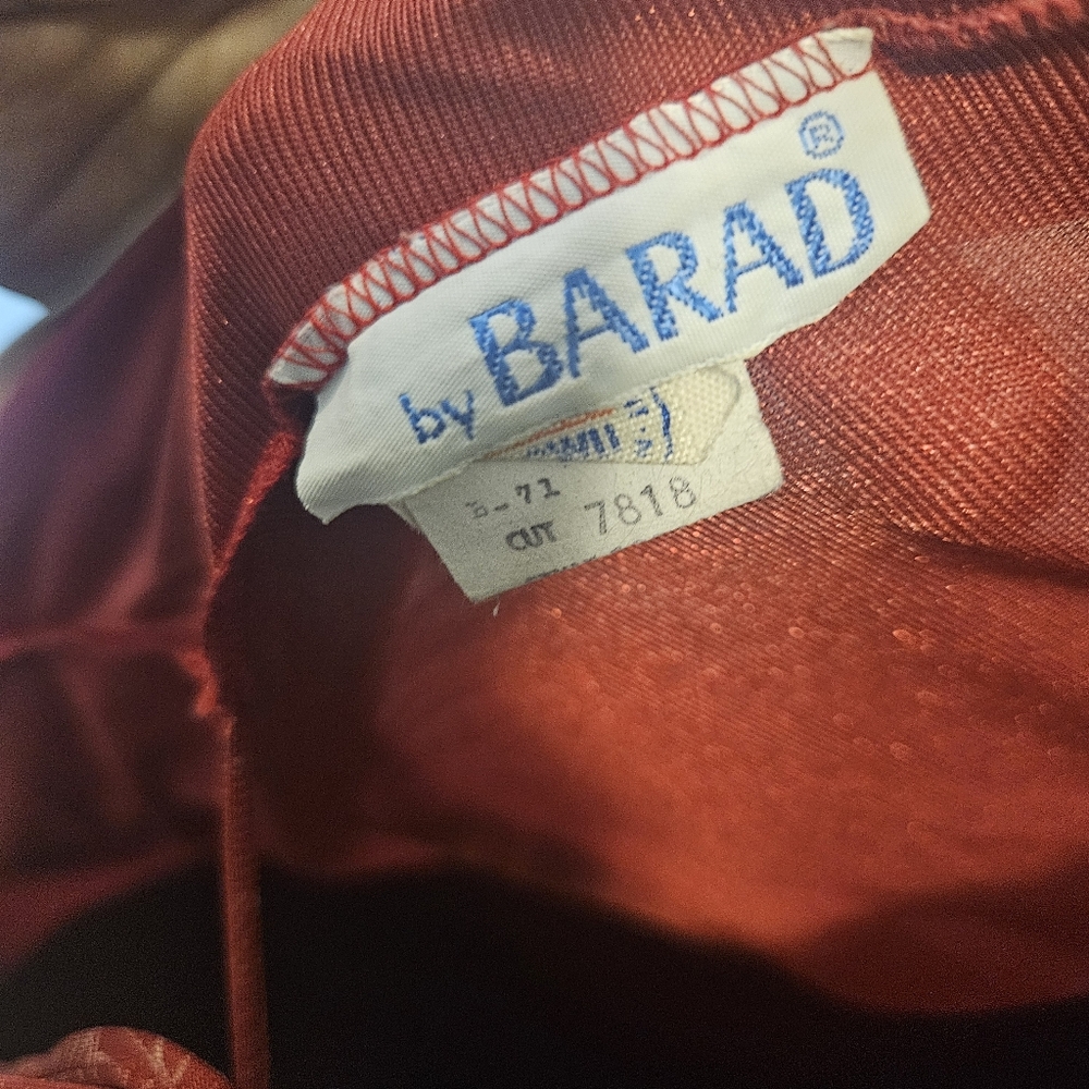 Tom Bezduda 1970s BARAD & CO Vintage Robe Burgandy Floral Ivory Border USA Made - Picture 5 of 10